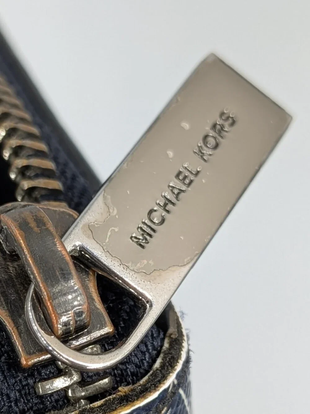 Michael Kors Wallet Mens Grant Tech Zip Around Navy Blue White Palm Tree design